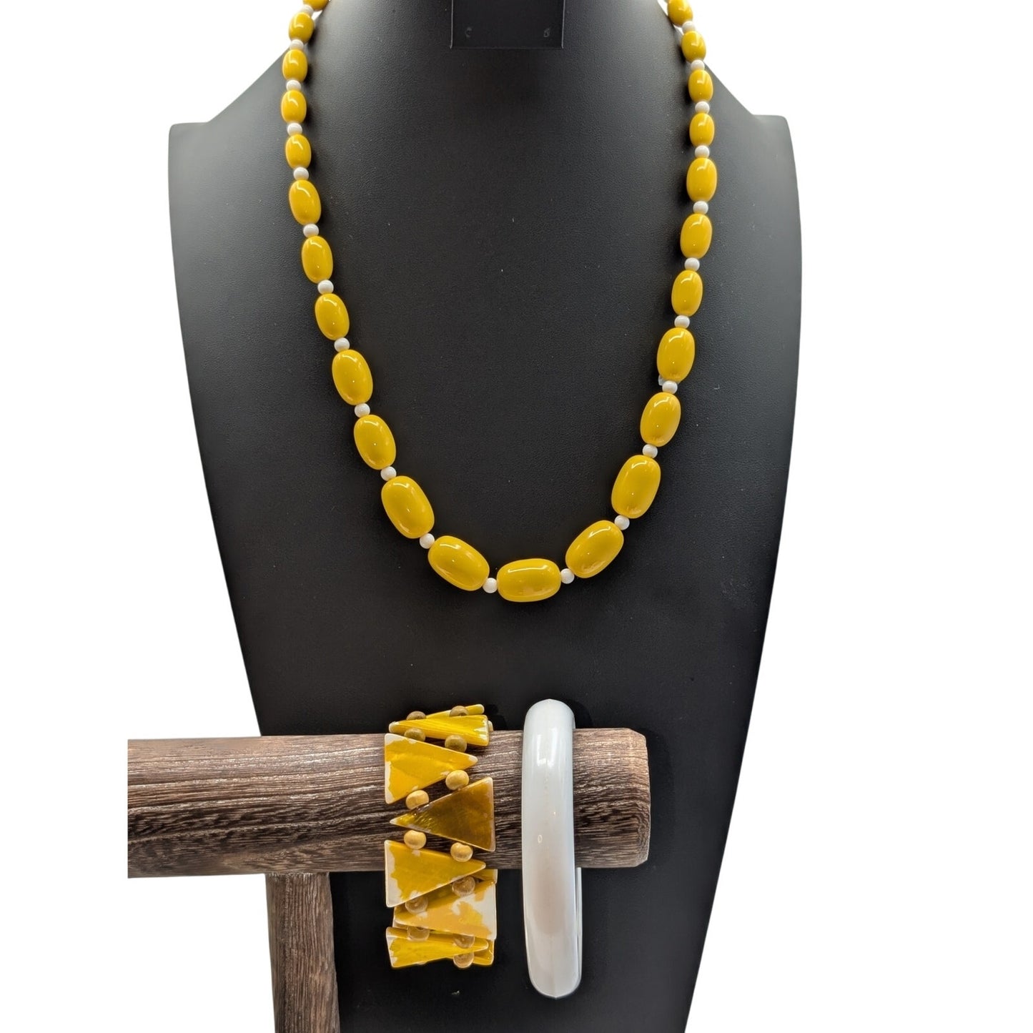 Mixed Lot of Vintage Yellow & White Necklace & Two Bracelets