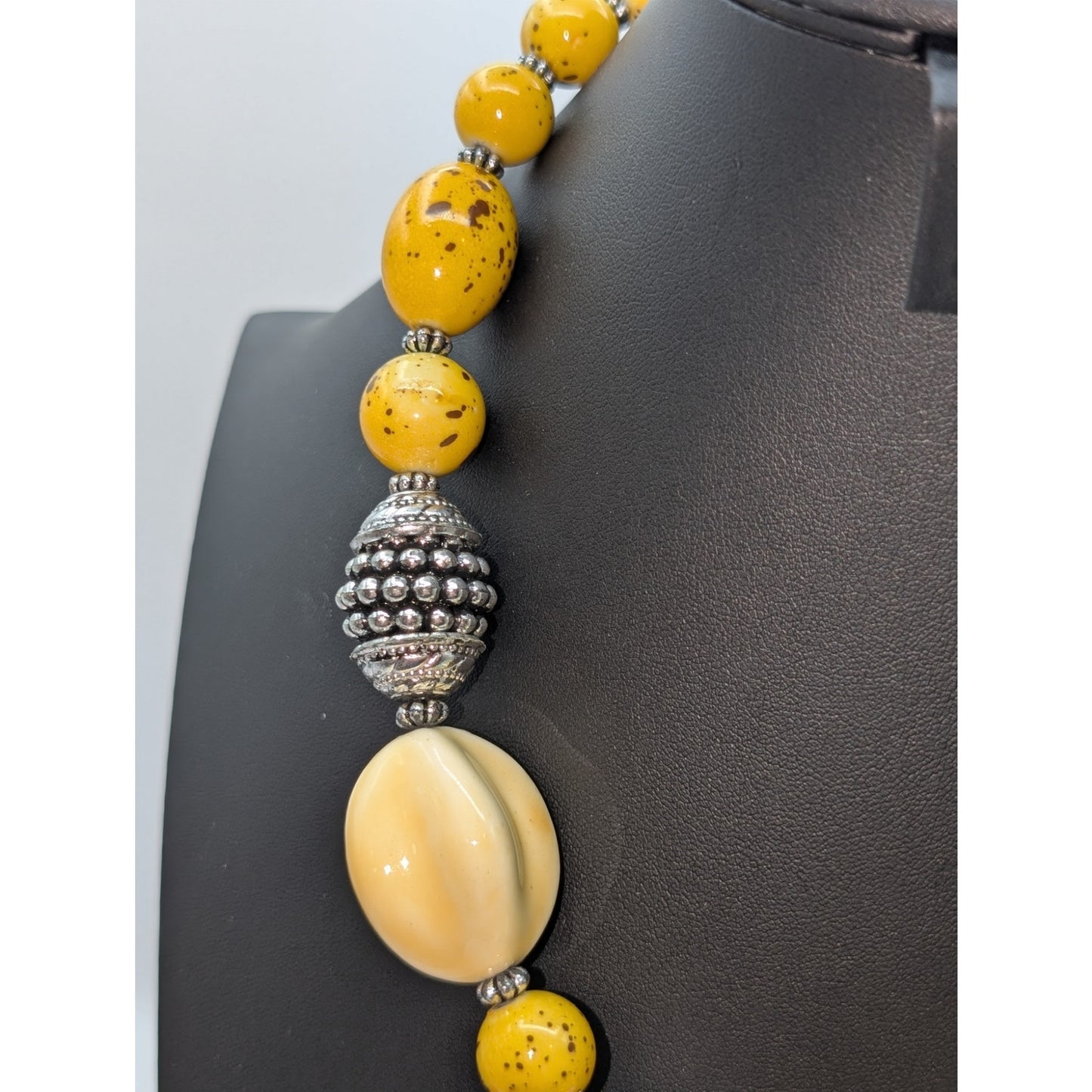 Fresh Spring/Summer Pale Yellow & Speckled Golden & Silver Bead 20"-23" Necklace