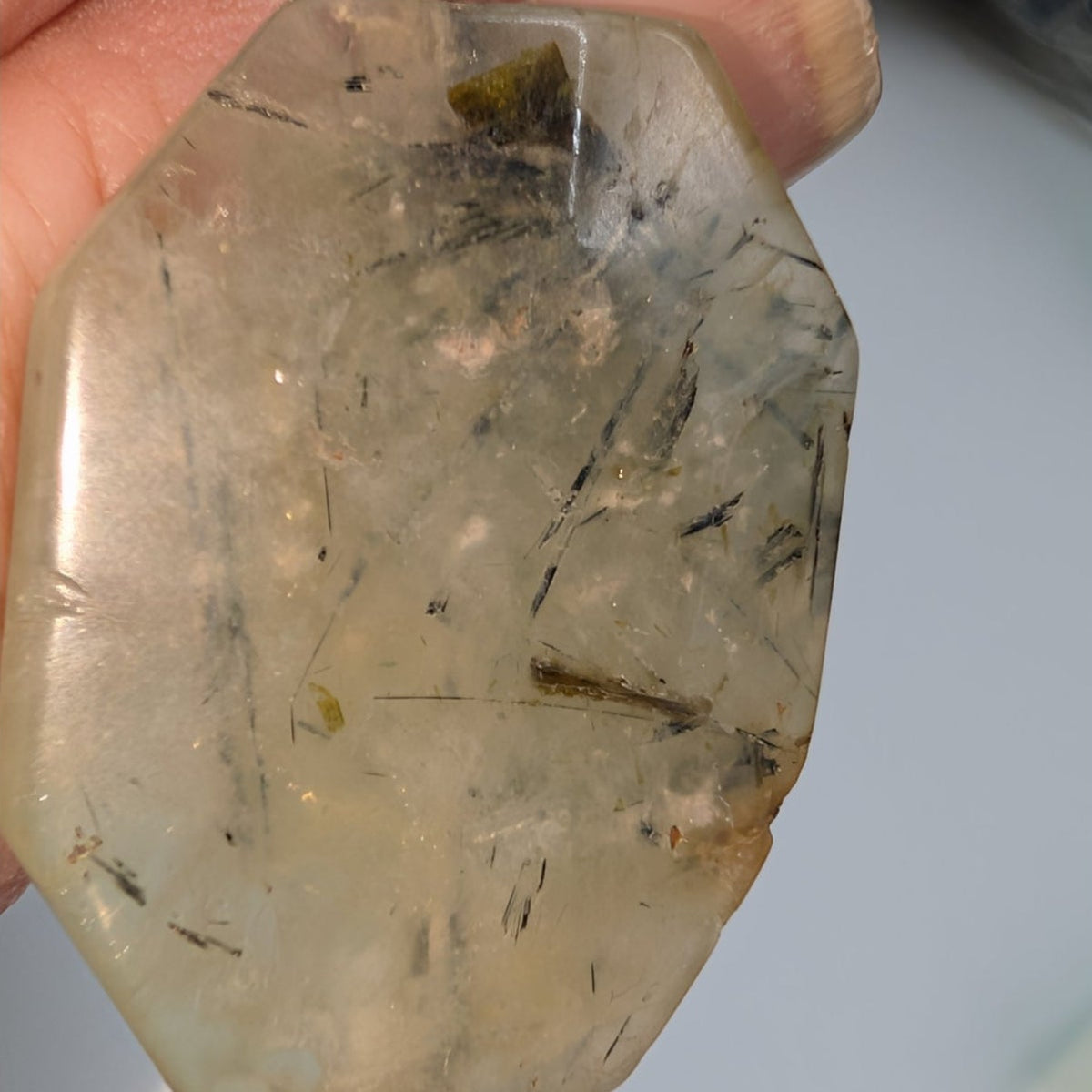 Vintage Semi-Precious Faceted Moss Agate Shades of Green Stone 20"-23" Necklace