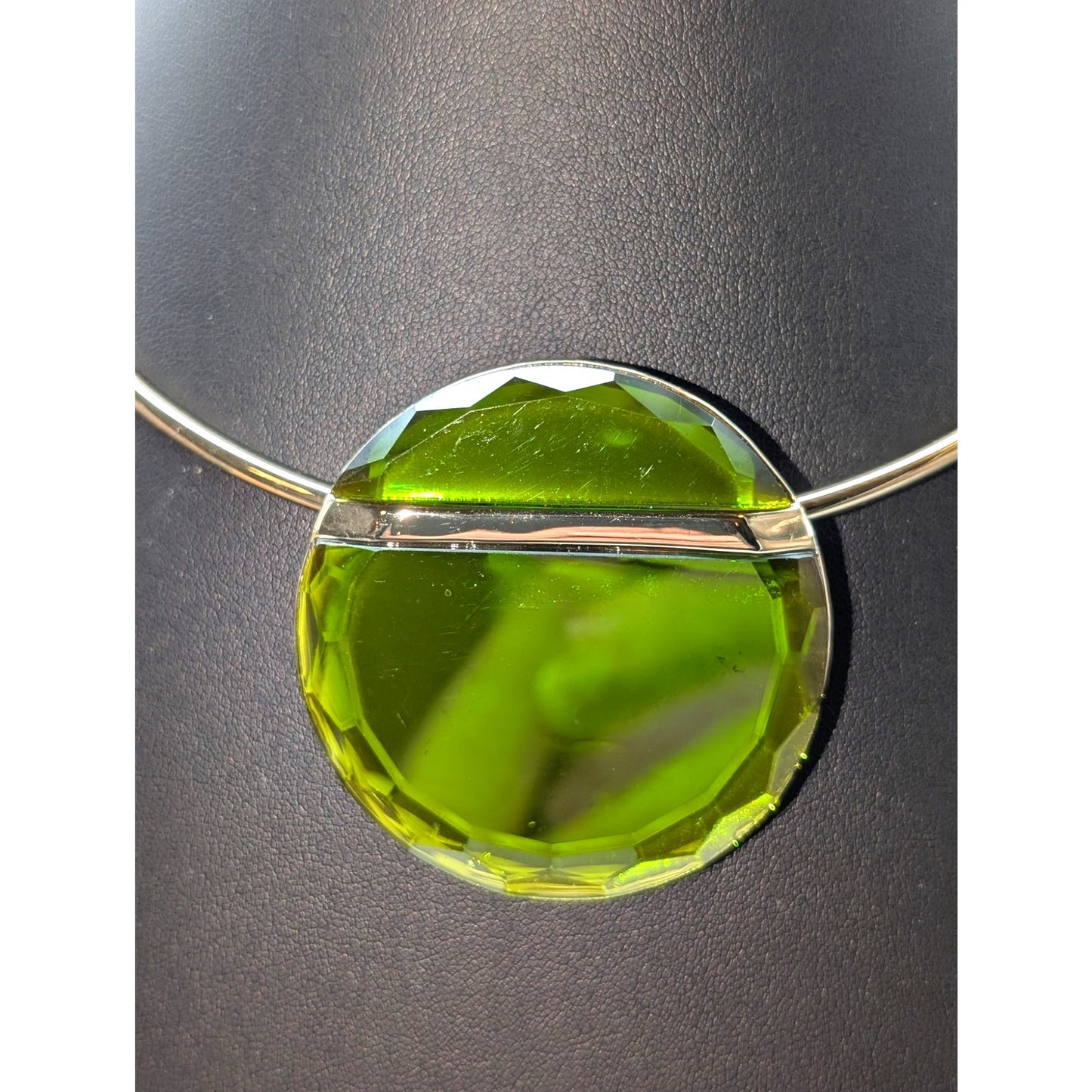 Signed Robert Lee Morris Soho Green Glass Pendant Gold Tone Torque 16" Necklace