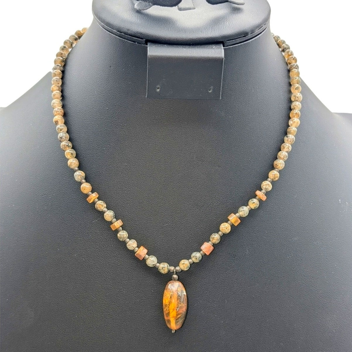 Vintage Boho Stone Bead Amber Pendant Toggle Clasp 17.5" Necklace