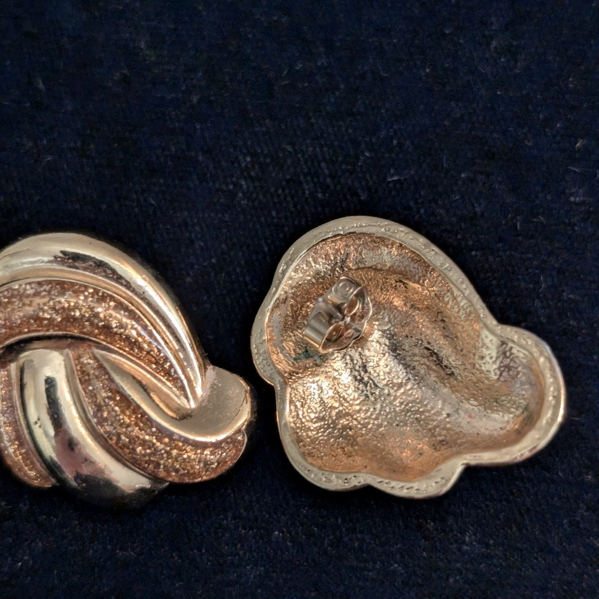 Vtg Polished Gold Tone Glitter Chunky Couture Designer Quality Pierced Earrings