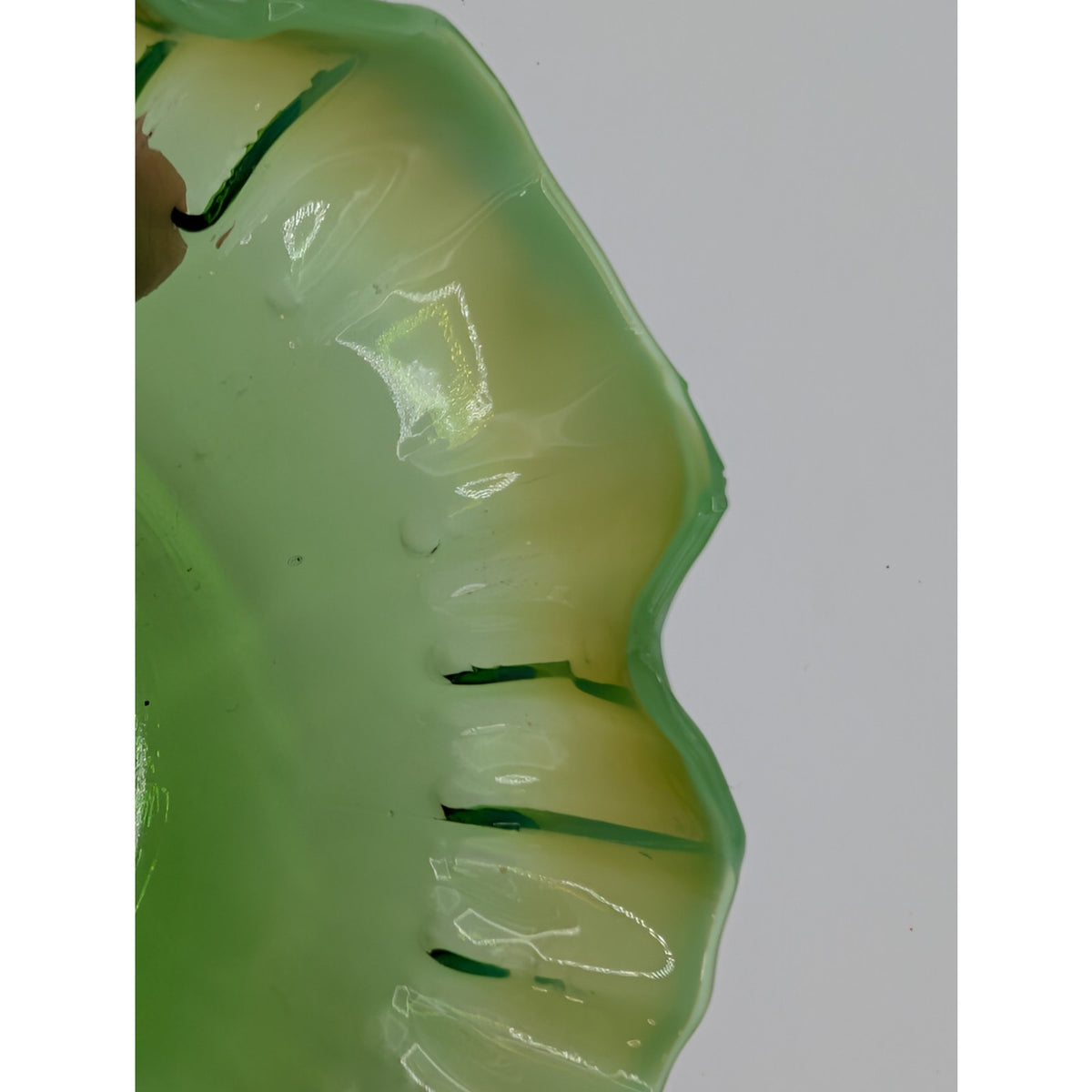 Vintage Green Opalescent Ruffled Edge Fenton Art Glass Bowl -- Read Description