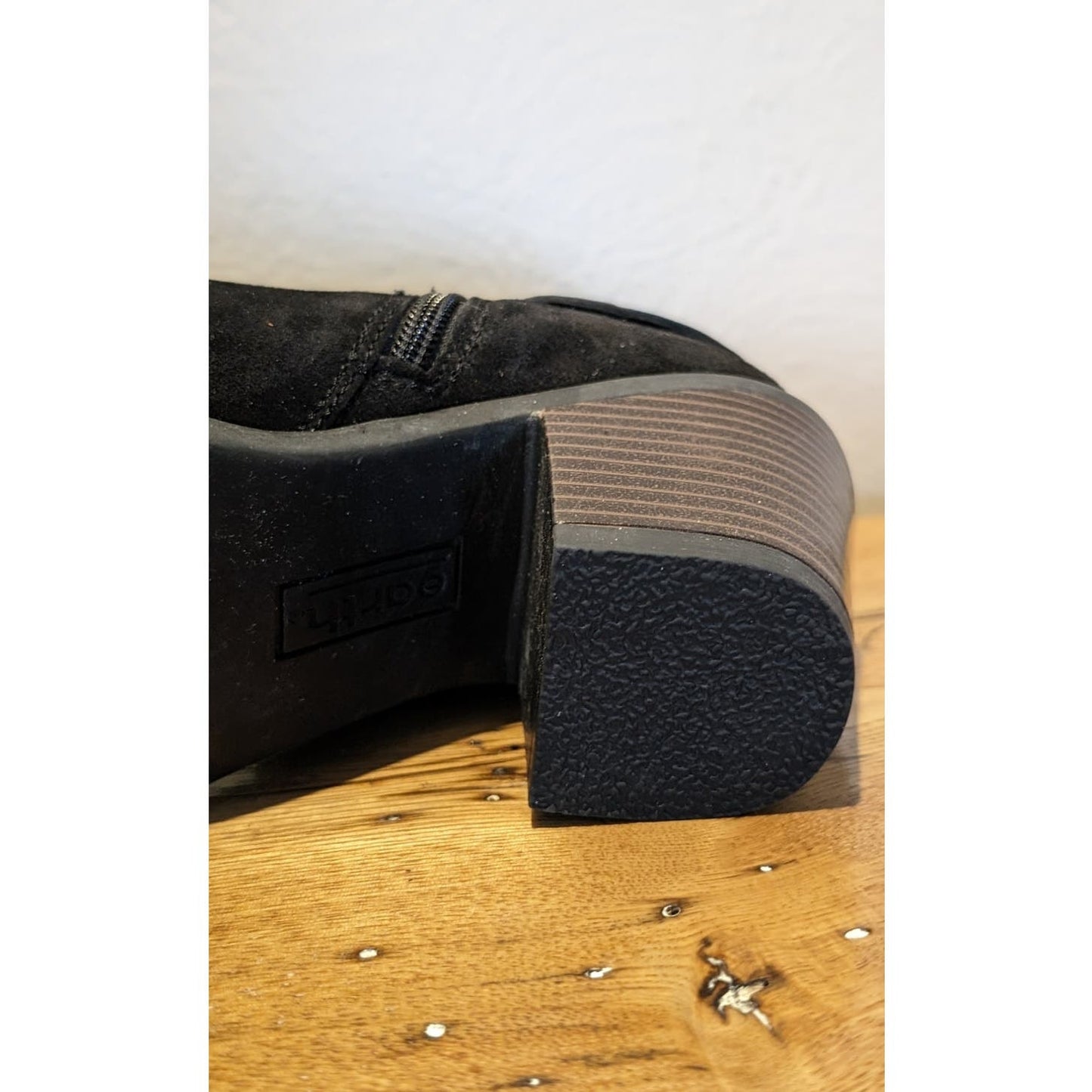 Earth Lina Arlington Wide Black Suede Bootie Womens Sz 8.5W