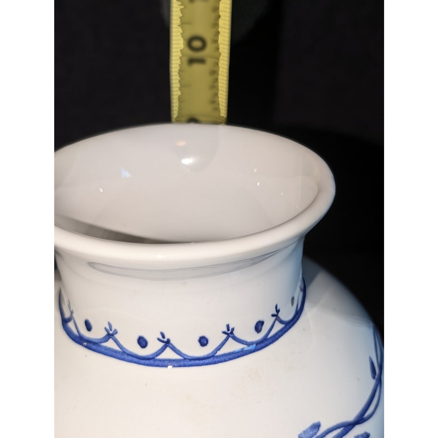 Vintage Signed Dipinto A Mano Italian Pottery Blue White Yellow Vase