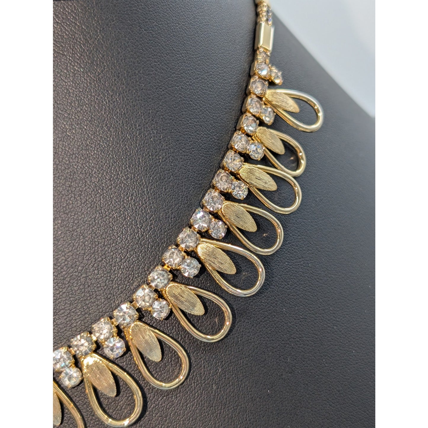Sarah Coventry Vintage Chain-De-Lites Gold Tone Rhinestone Necklace