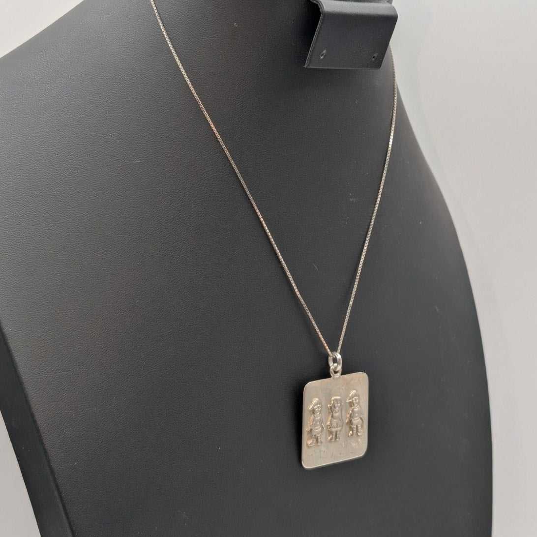 Vintage Mexico Sterling Silver Two Boys & A Girl Pendant Box Chain 18" Necklace