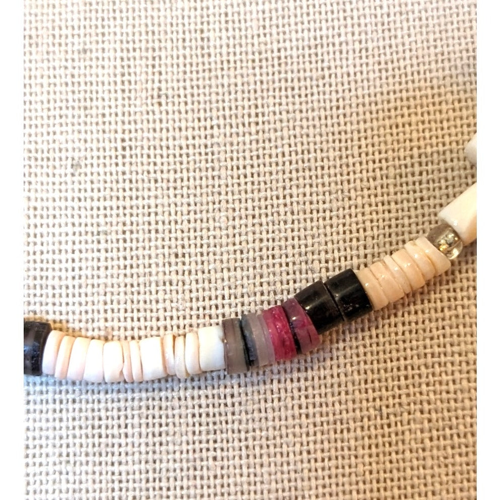 Vintage Carved Bird Fetish Heishi Beaded 18" Necklace W/ Barrel Clasp