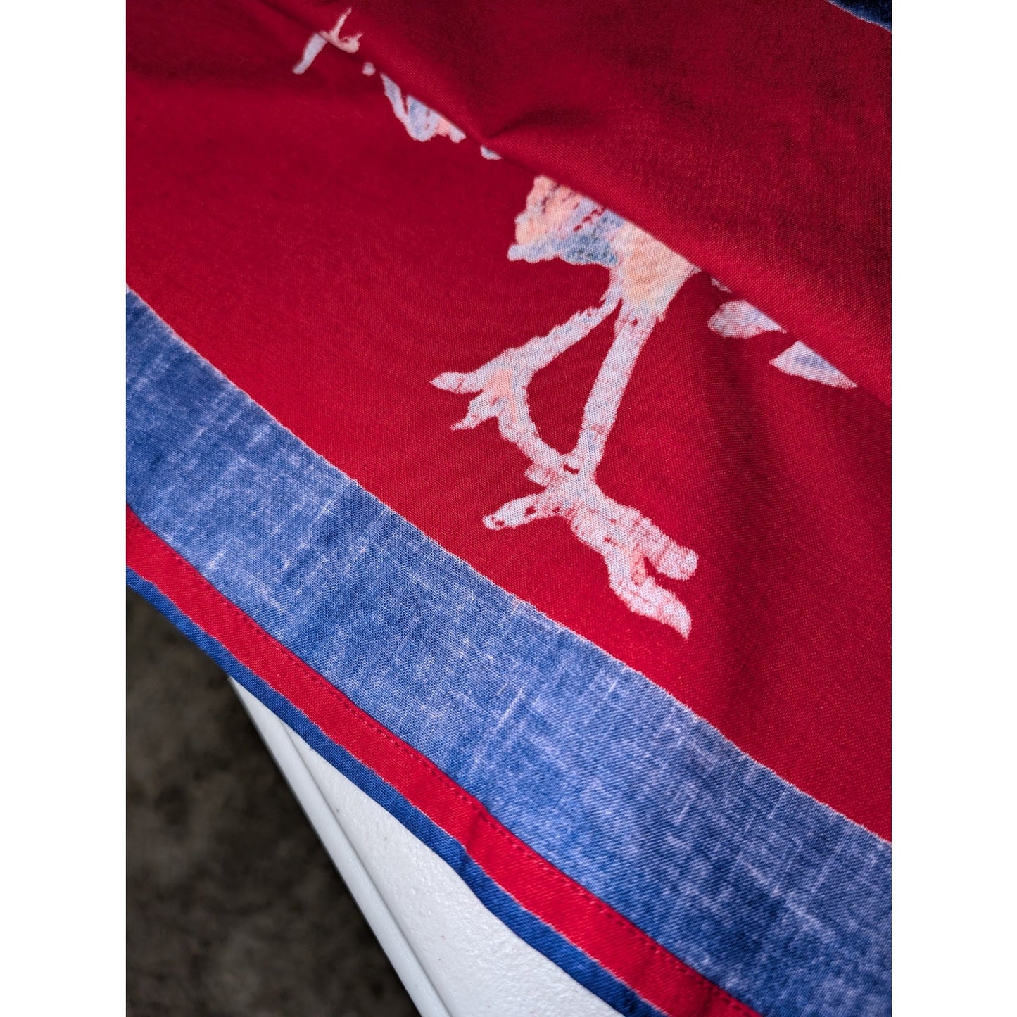 Williams Sonoma Red French Script Rooster 100% Cotton 70" Round Table Cloth