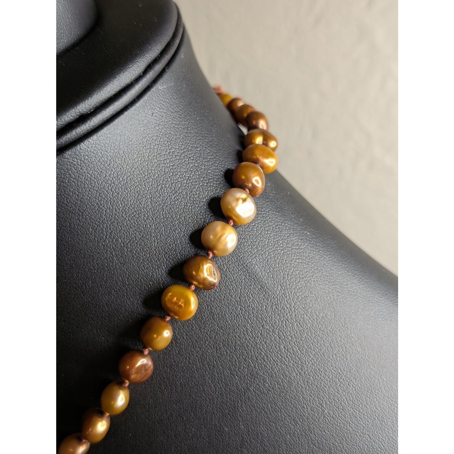 17" Gold Tone Genuine Copper Pearl Glass Teardrop Station Toggle Necklace