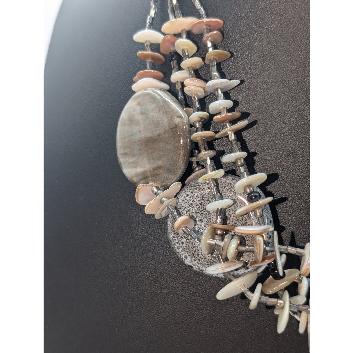 Cg Chunky Multi-Strand Ceramic Shell Bead 17.5"-20" Necklace