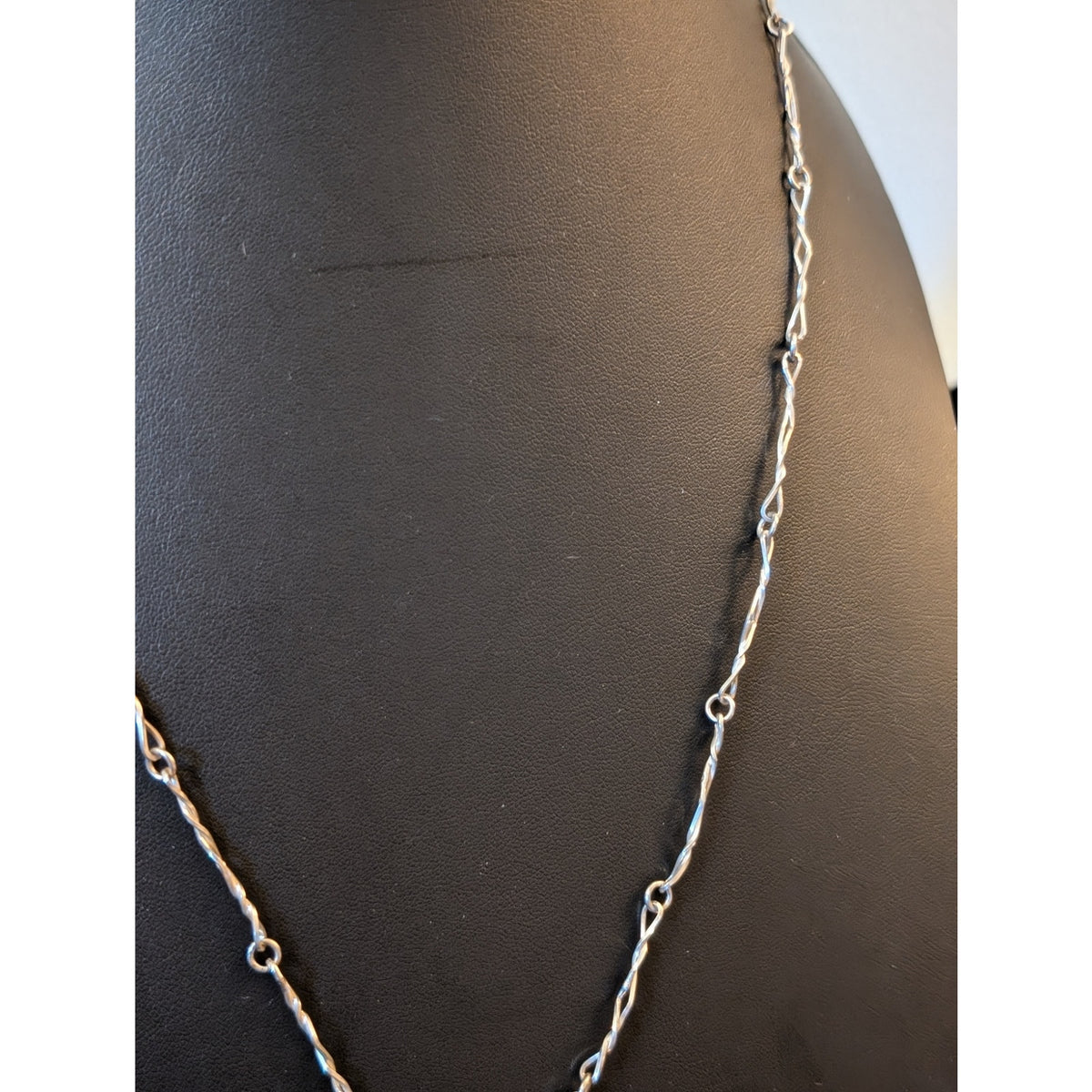 VTG 925 Black Stone Marcasite Flower Pendant on 925 Israel Fancy Chain Necklace