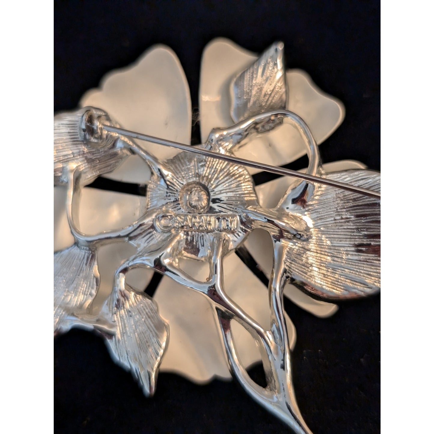 Vintage Sarah Coventry Summer Magic Series White Enamel Flower Brooch