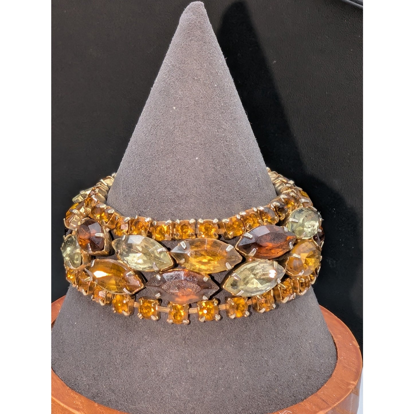 Vintage Brown Gold Yellow Gold Tone Metal Rhinestone Bracelet