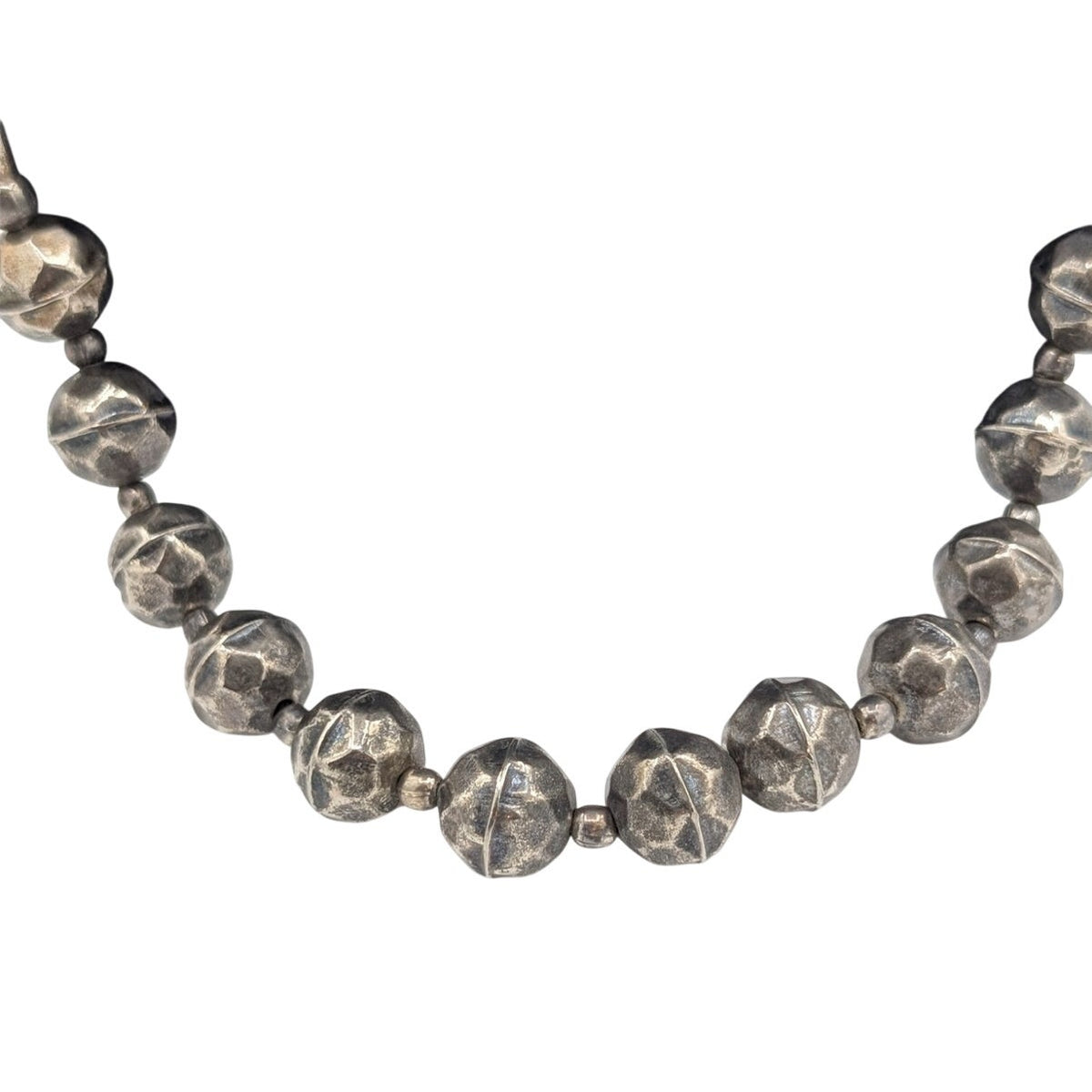 Vintage Hammered Round and Long Rod Bead Barrel Clasp Silver Tone Necklace