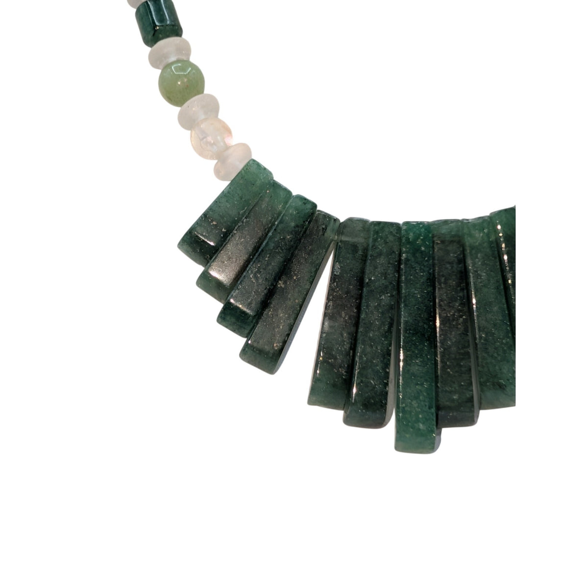 Green & White Stone Bead Graduated Green Stone Fan Bead 18" Necklace