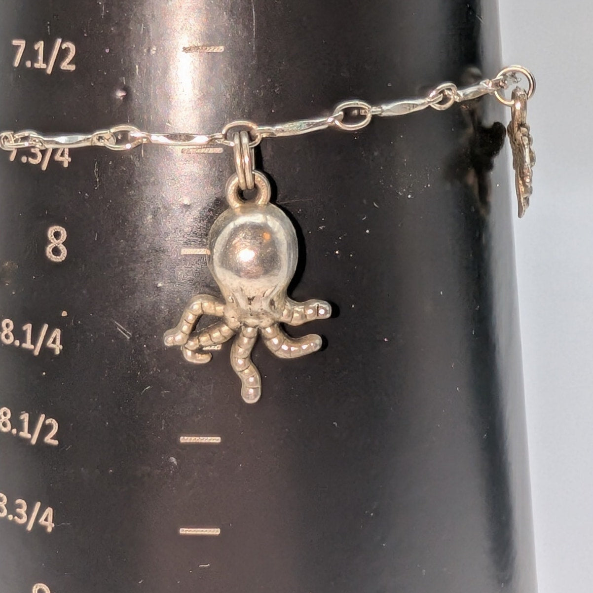 Silver Tone Charm Bracelet Fish Bee Octopus Salamander Cat Charms & Heart Dangle