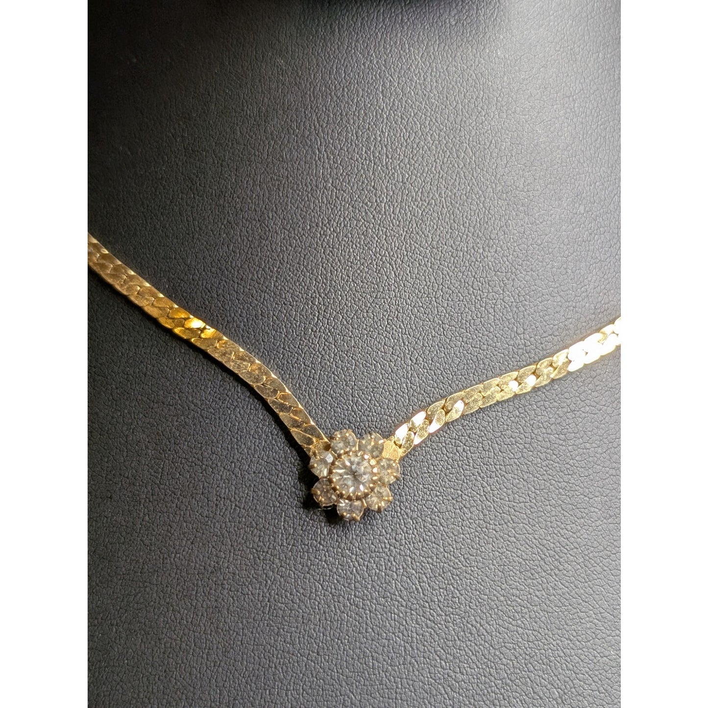 Vintage Parklane Gold Tone 16" Center Rhinestone Flower Necklace
