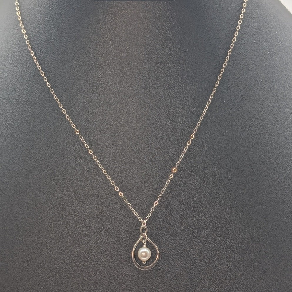 Vintage 925 Sterling Silver Genuine Pearl Pendant 18" Necklace