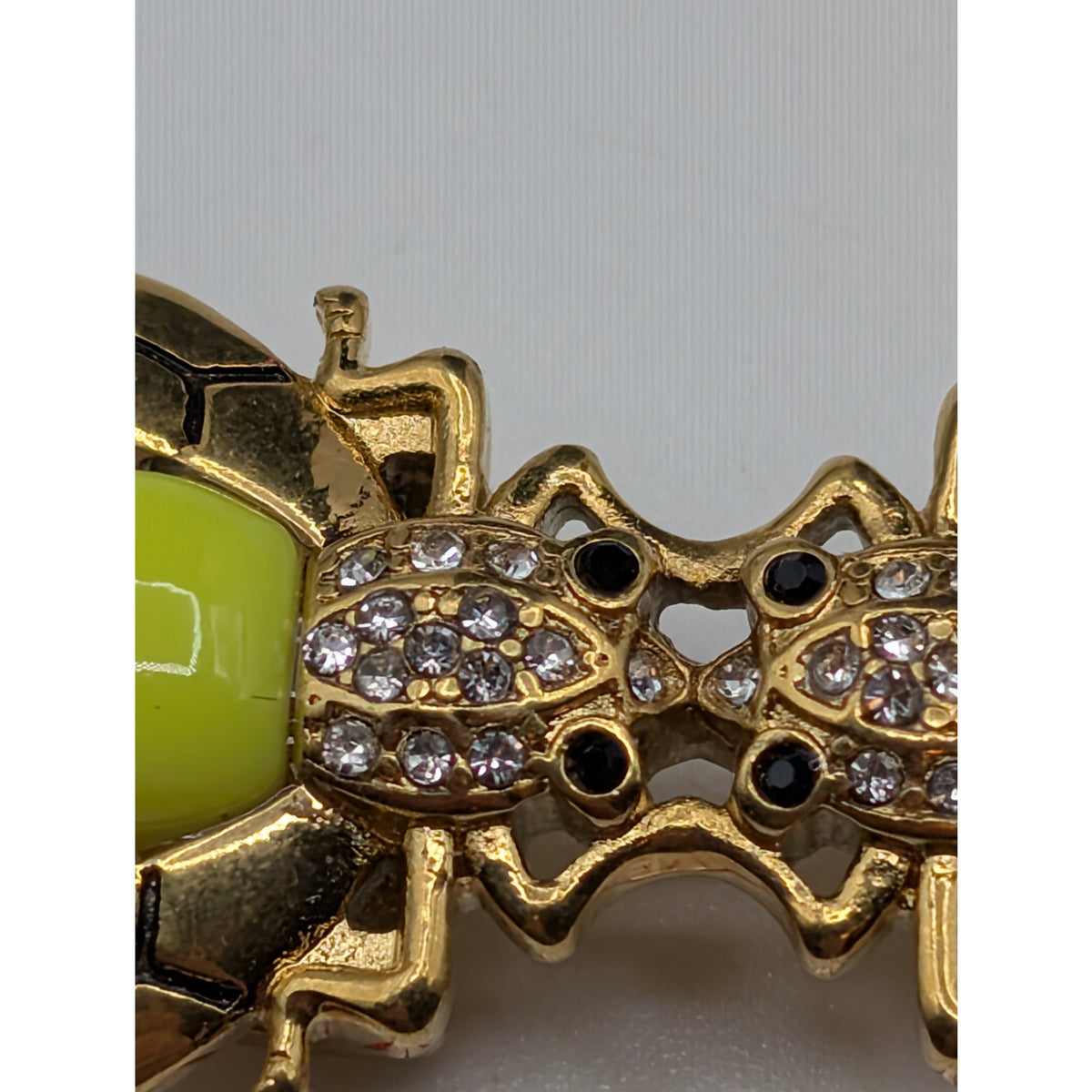 Stella & Dot Keep Collective Buzz Thrill Bee Slider Charm