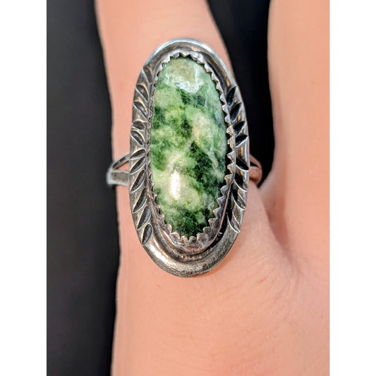 Vtg Southwestern Unmarked 925 Sterling Silver Oblong Green Stone Ring Size 5.25