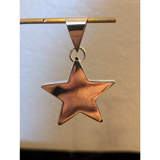 Large Unmarked Silver Tone Puff High Polished Star Pendant W/ Large Bale