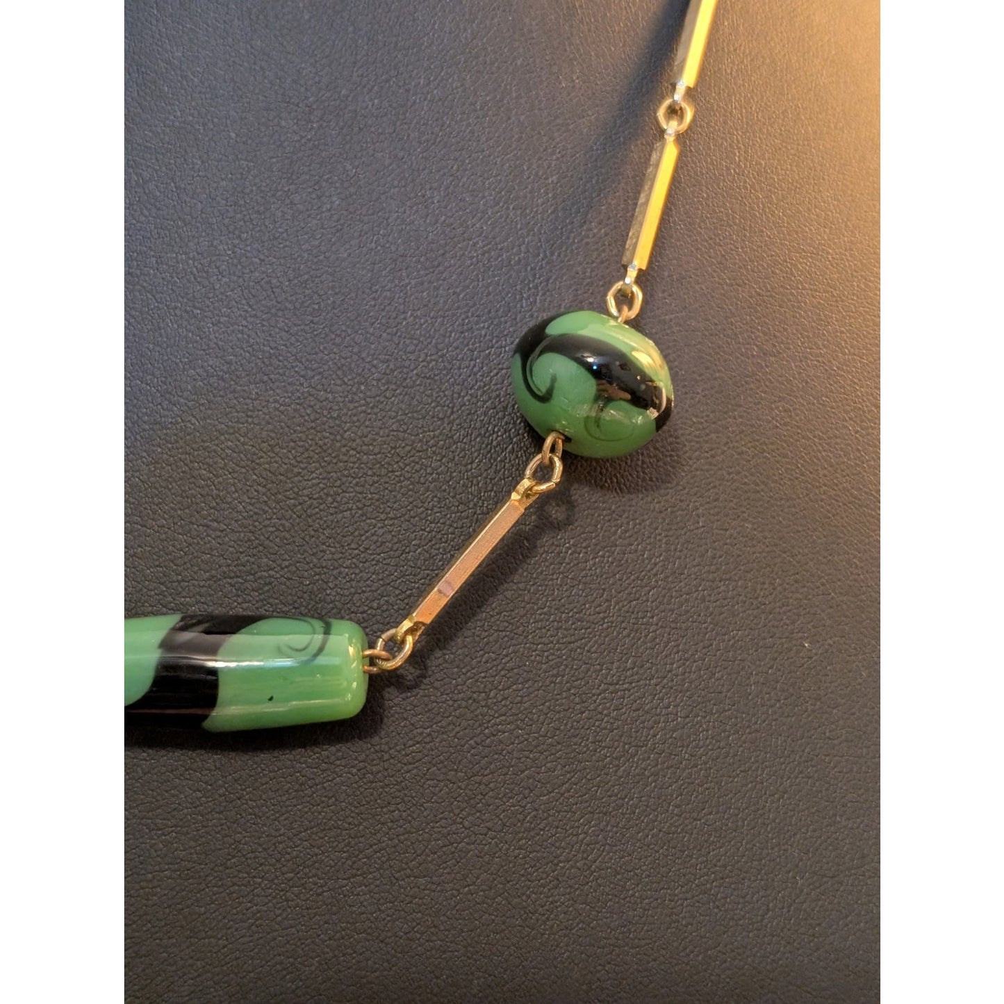 Vtg Gold Tone Bar & Green Black Art Glass Beaded Necklace W/ Barrel Screw Clasp
