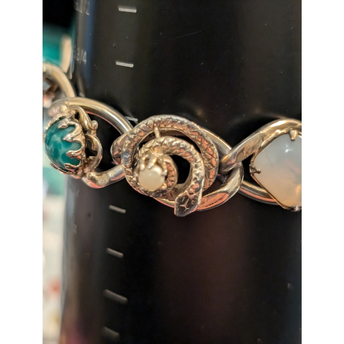 Vintage Carved Scarab Multi-Station Chain Link Gold Tone Toggle Clasp Bracelet