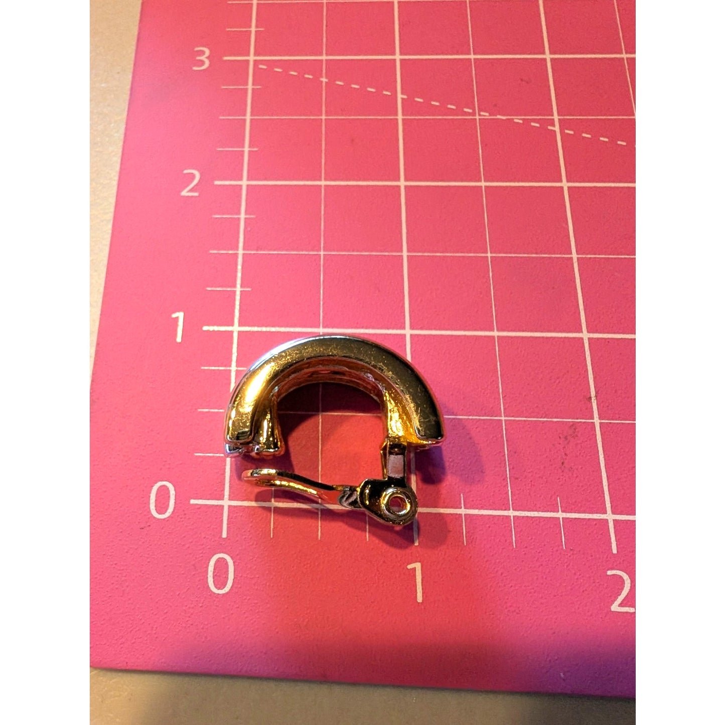 Vintage Bold Chunky Two Tone Half Hoop Clip On Earrings
