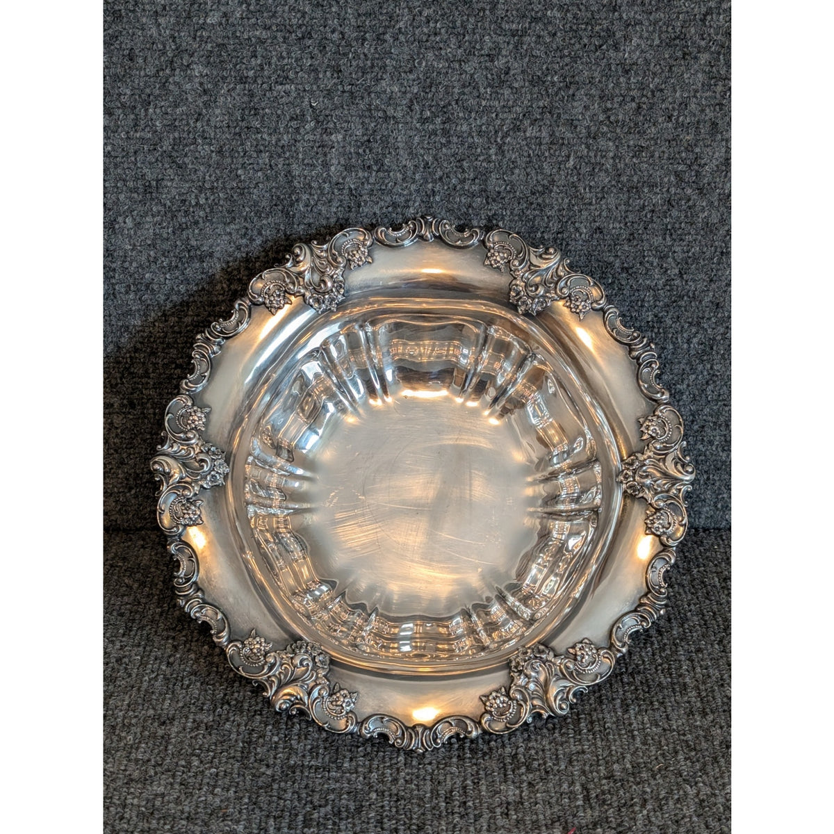Vintage Wallace Silverplate Baroque Serving Bowl Ornate Rococo Inspired Rim