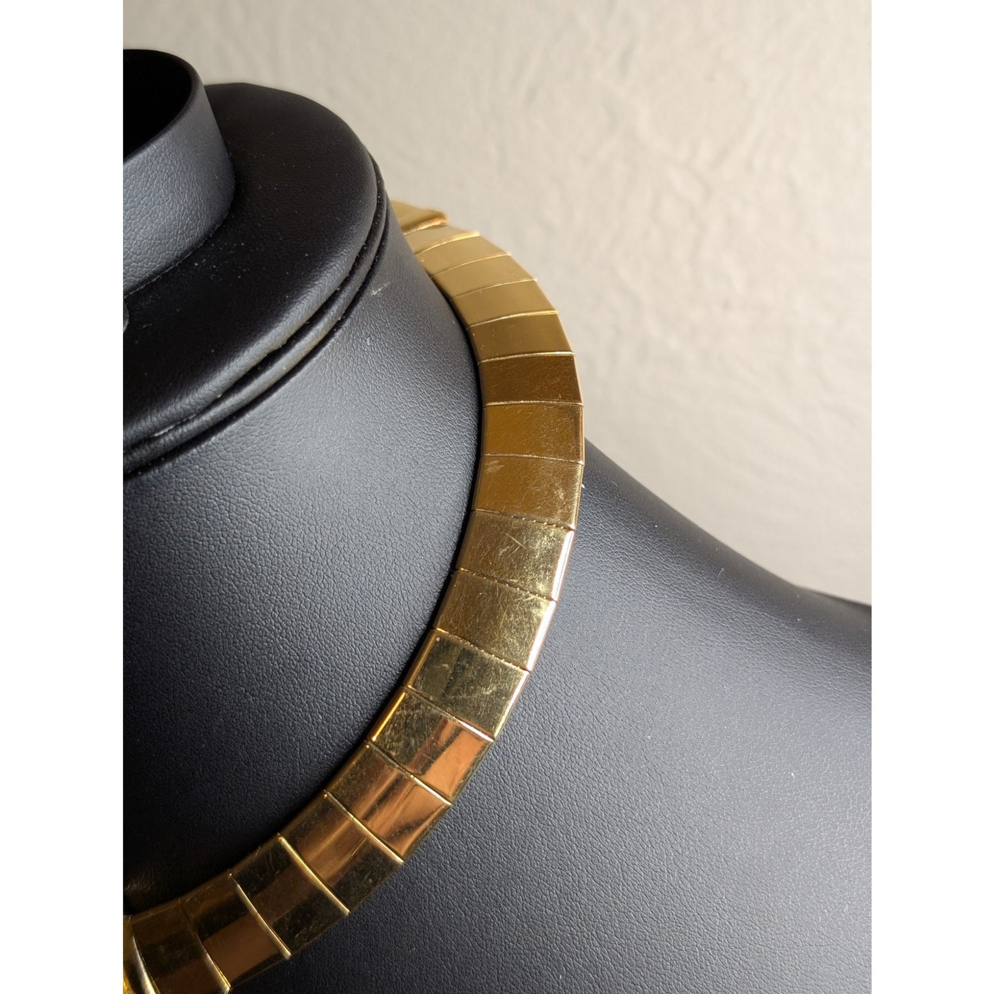 Vintage 1980s Napier Goldtone Black & White Lucite Collar Necklace