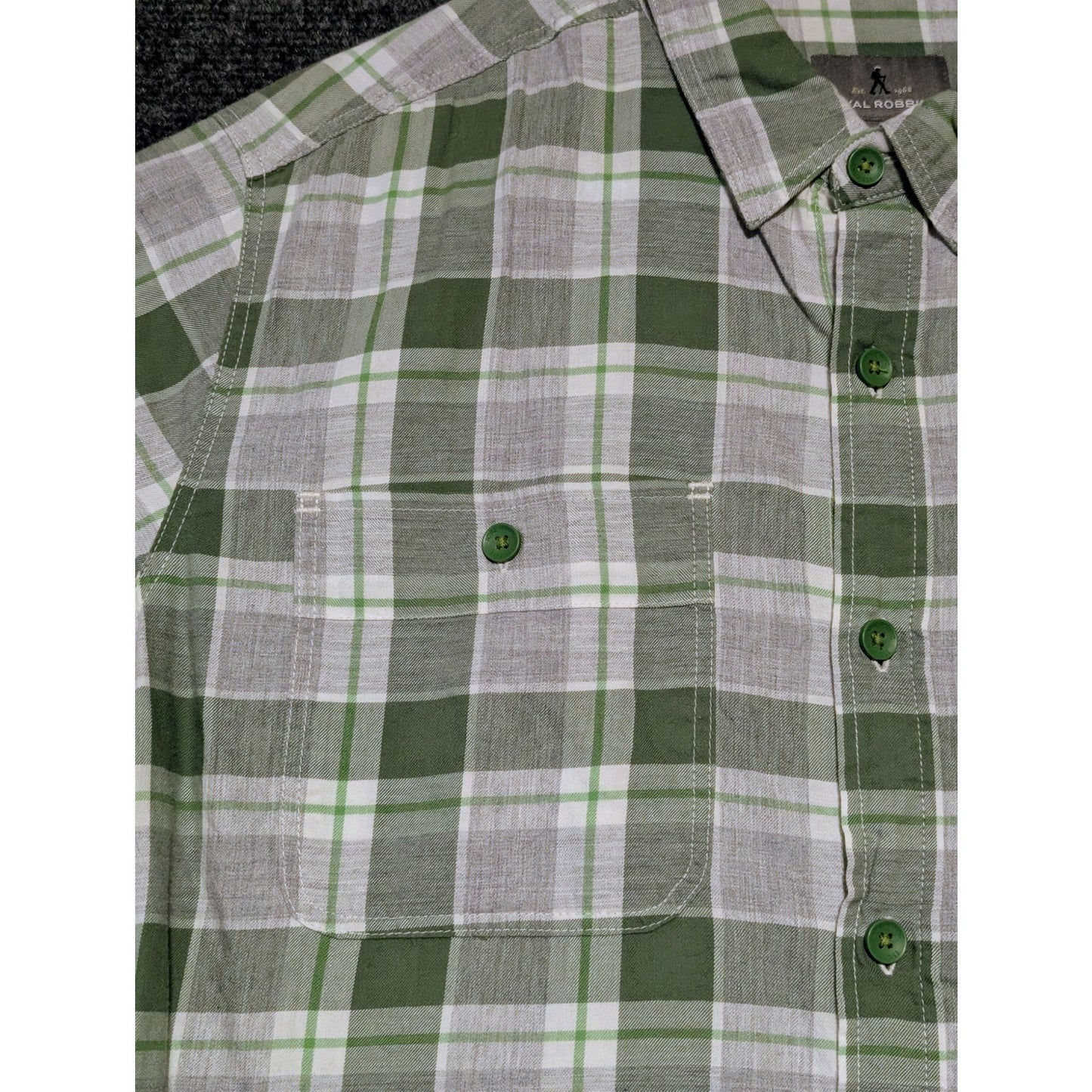 Royal Robbins Green Plaid Short Sleeve Button Up Front Pockets Mens' L Shirt