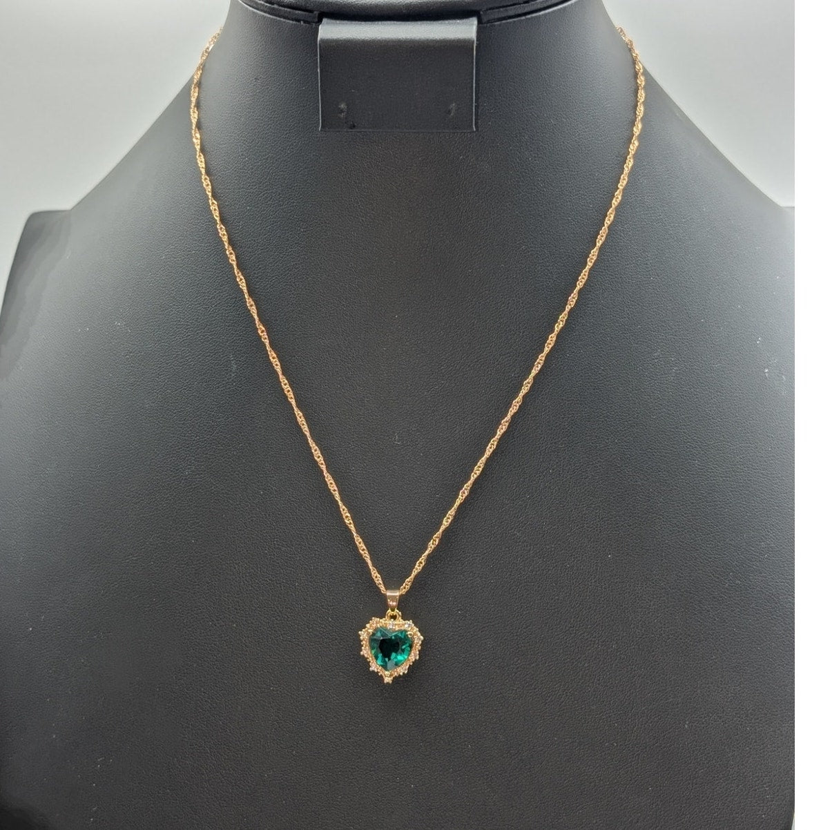 Emerald Green Glass Heart Gold Plated Gold Tone Pendant Chain 18" Necklace