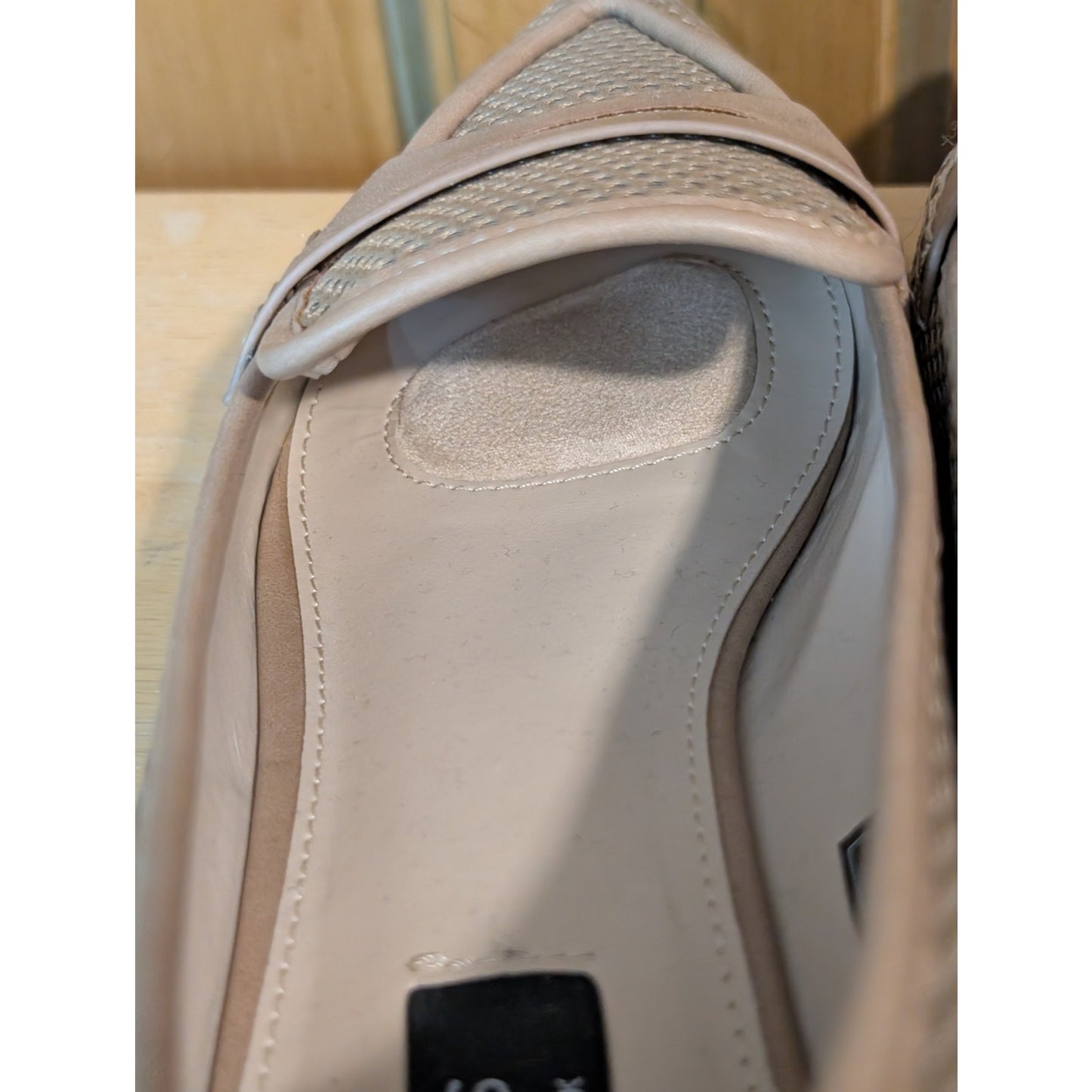 Jones New York Women's Qenall Tan Pointed Toe Flat Slip On Loafer Flat Size 8.5