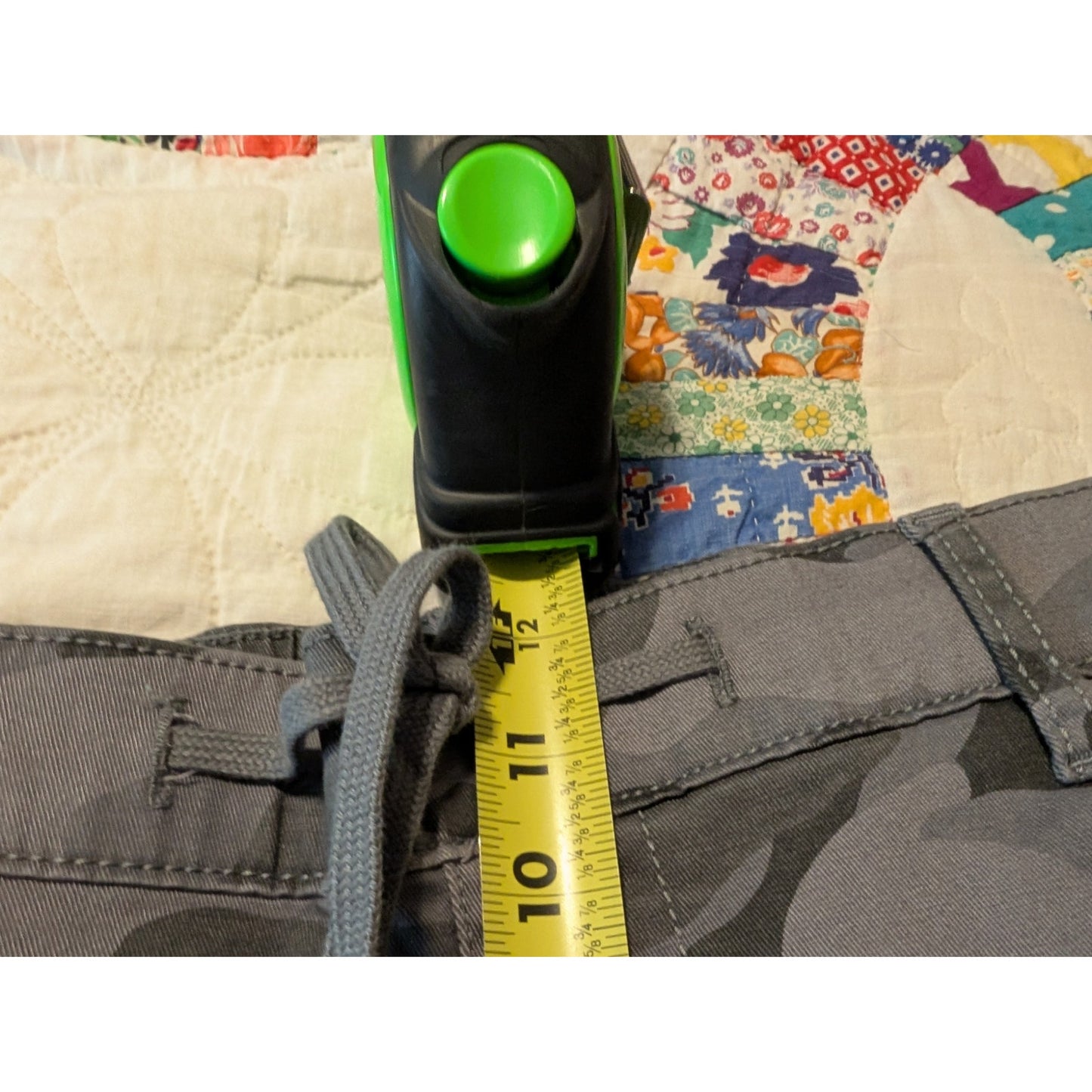 Torrid NWT Weekend Mid-Rise Straight Stretch Twill Camo Cadet Grey 2R (2X)