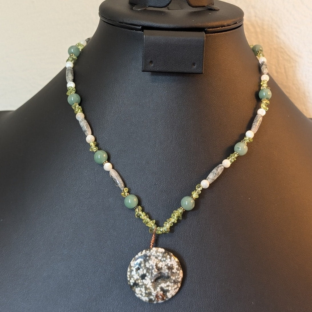Ocean Jasper Peridot Mother of Pearl Other Gemstone Pendant Beaded 18" Necklace