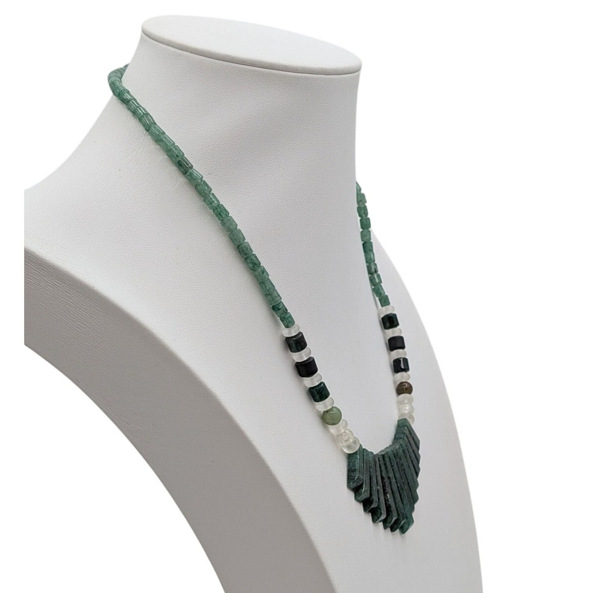 Green & White Stone Bead Graduated Green Stone Fan Bead 18" Necklace