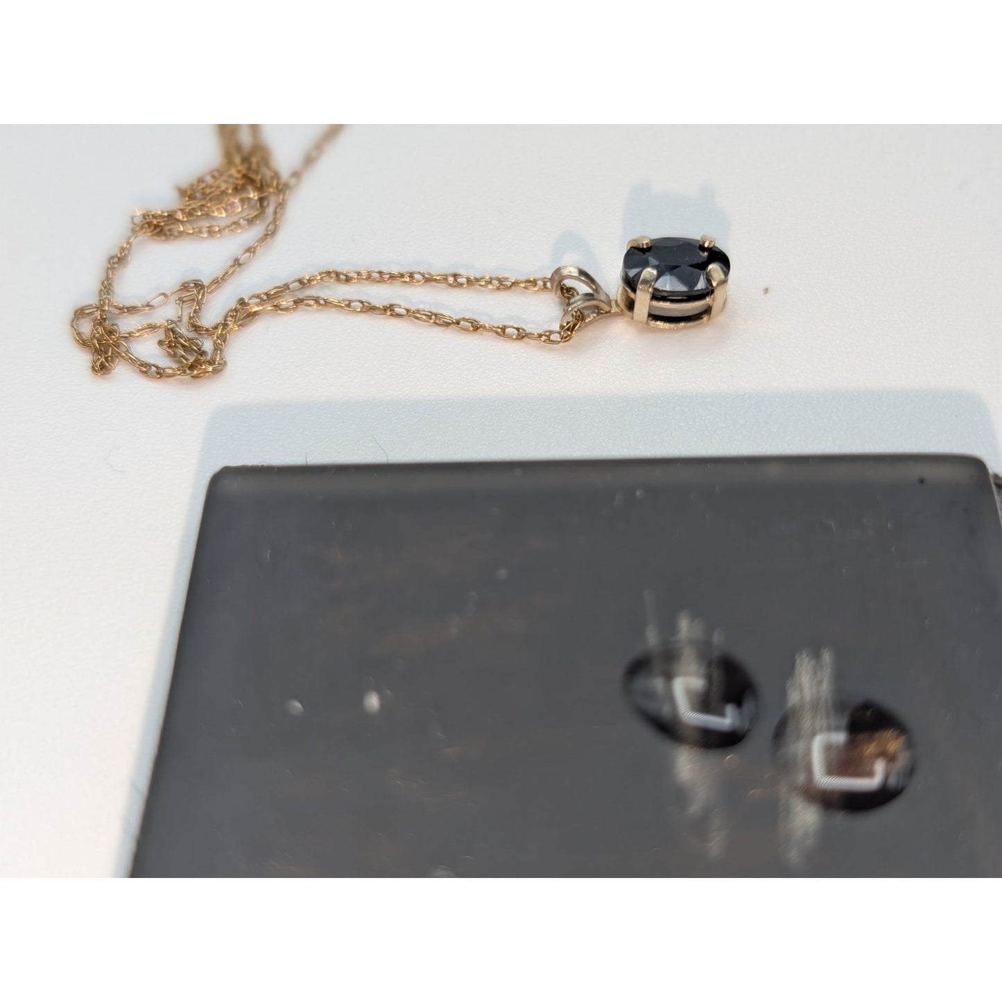 VTG 14K Marked & Tested Black Gemstone Pendant on 14K Yellow Gold Chain Necklace
