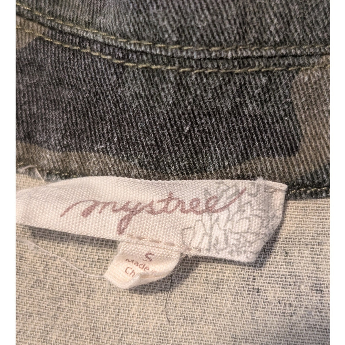 Mystree Shabby Chic Camo Velvet Trim Distressed Button Front Jacket Sz S