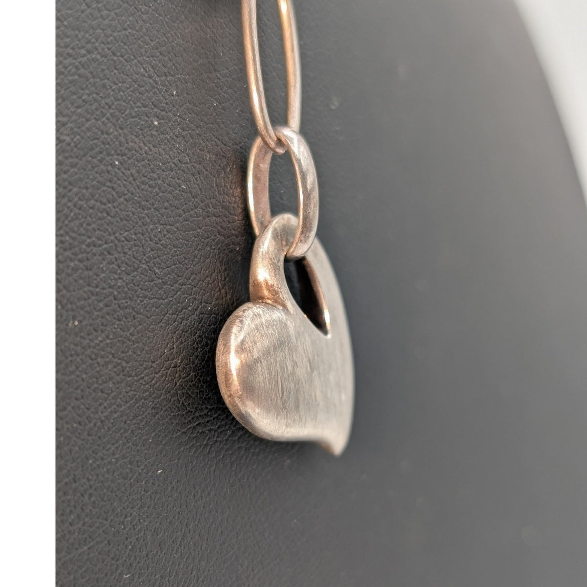 Vintage 925 Sterling Silver Heart Dangle Charm Oval Link Chain 18.25" Necklace