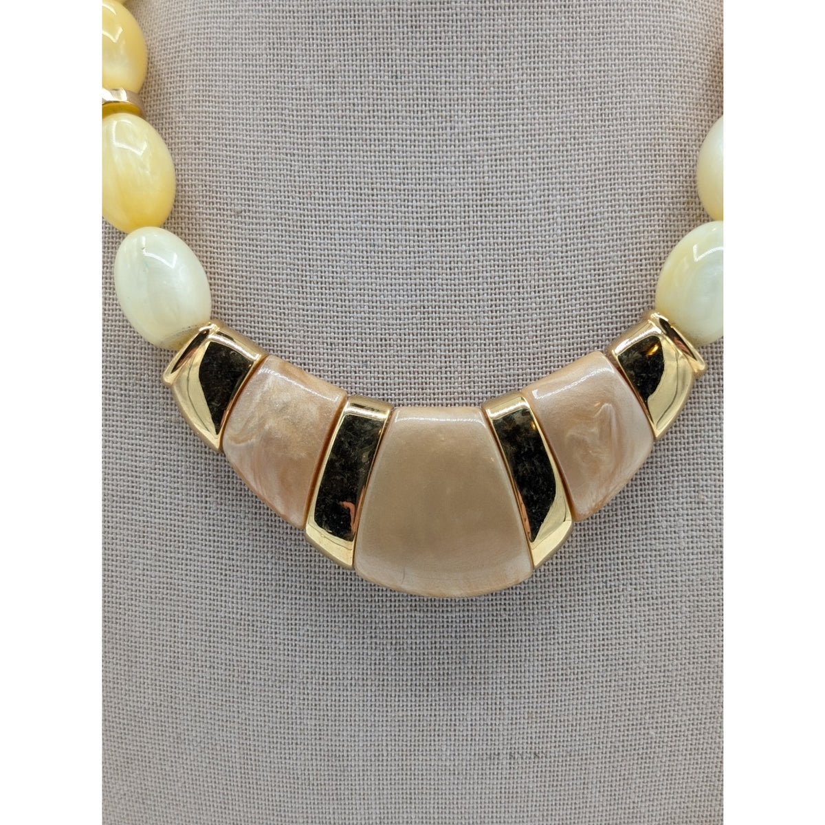 Vintage 70s/80s Signed Napier Pearl Blossoms Resin Bead 17" Necklace