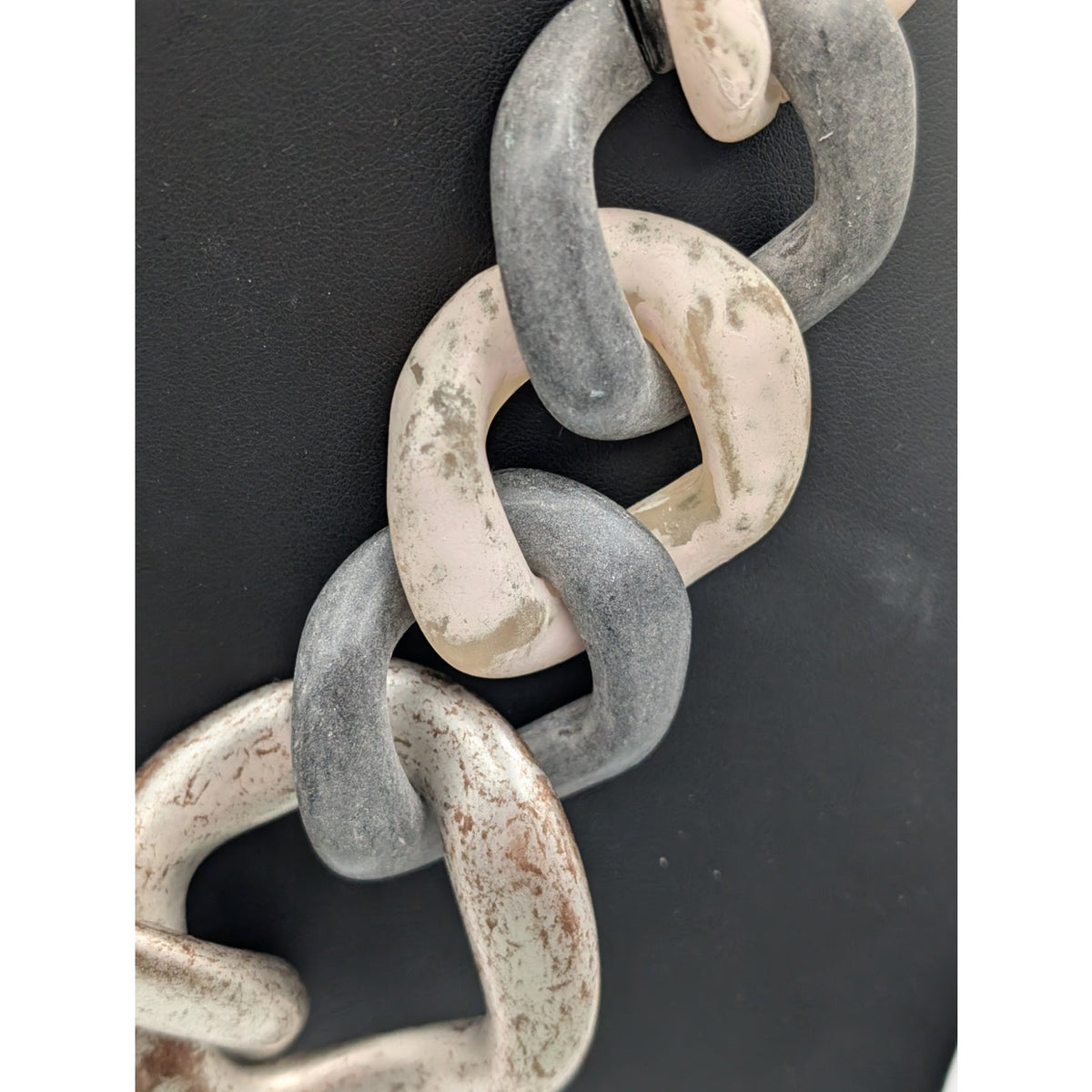 alisha d. Chunky White Washed Cream Bronze Gray Graduated Acrylic Link Necklace