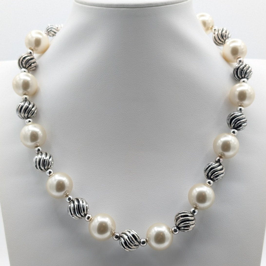 16mm Acrylic Faux Pearl Swirl Silver Tone Bead Choker 17.5"-20.5" Necklace