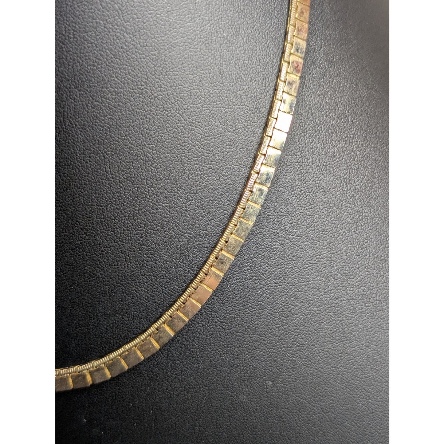 VTG Subtle Gold Tone Egyptian Inspired Link Chain Necklace W/ Fold Over Clasp