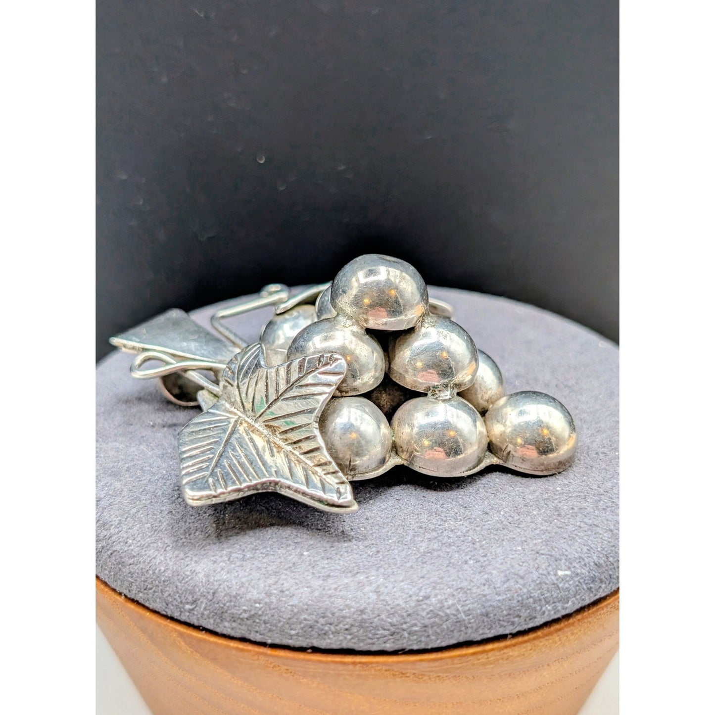 Vintage Taxco Mexico 925 Sterling Silver Chunky Figural Bunch of Grapes Brooch