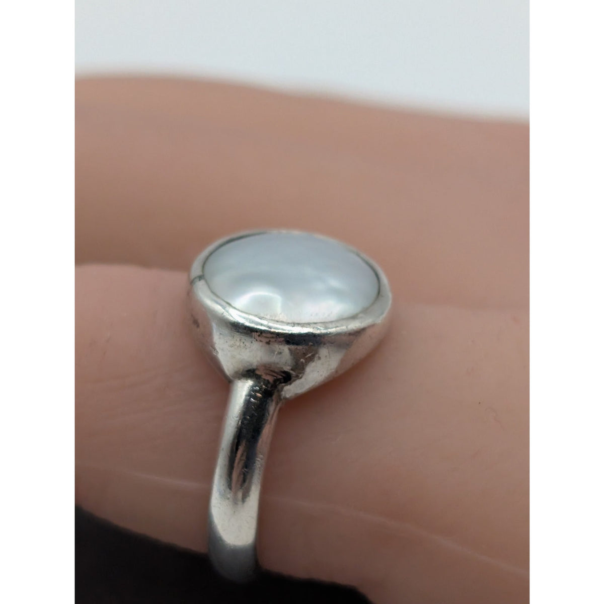 JANICE GIRARDI JGD Bezel Set Mother of Pearl 925 Sterling Silver Ring Size 6