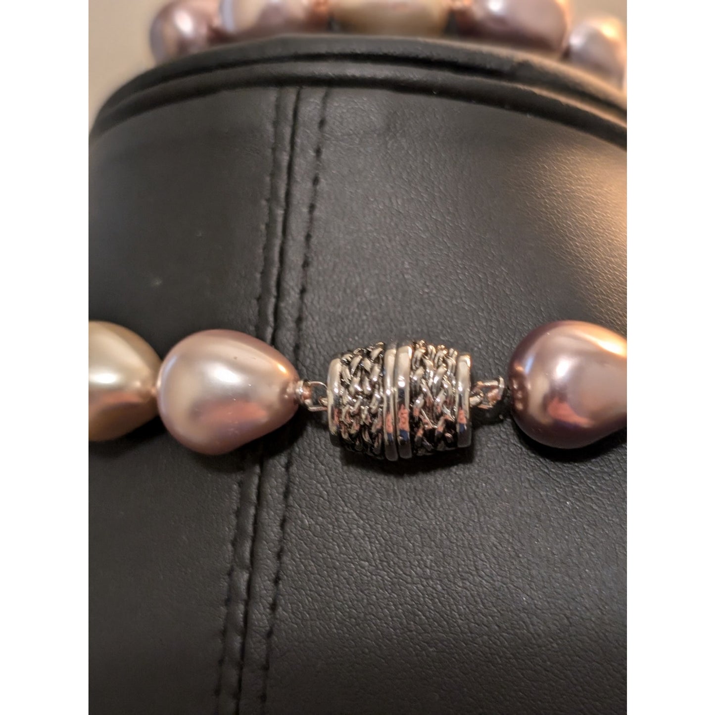 Lavender Cream Large Chunky Faux Pearl Magnetic Clasp Necklace & Bracelet Set