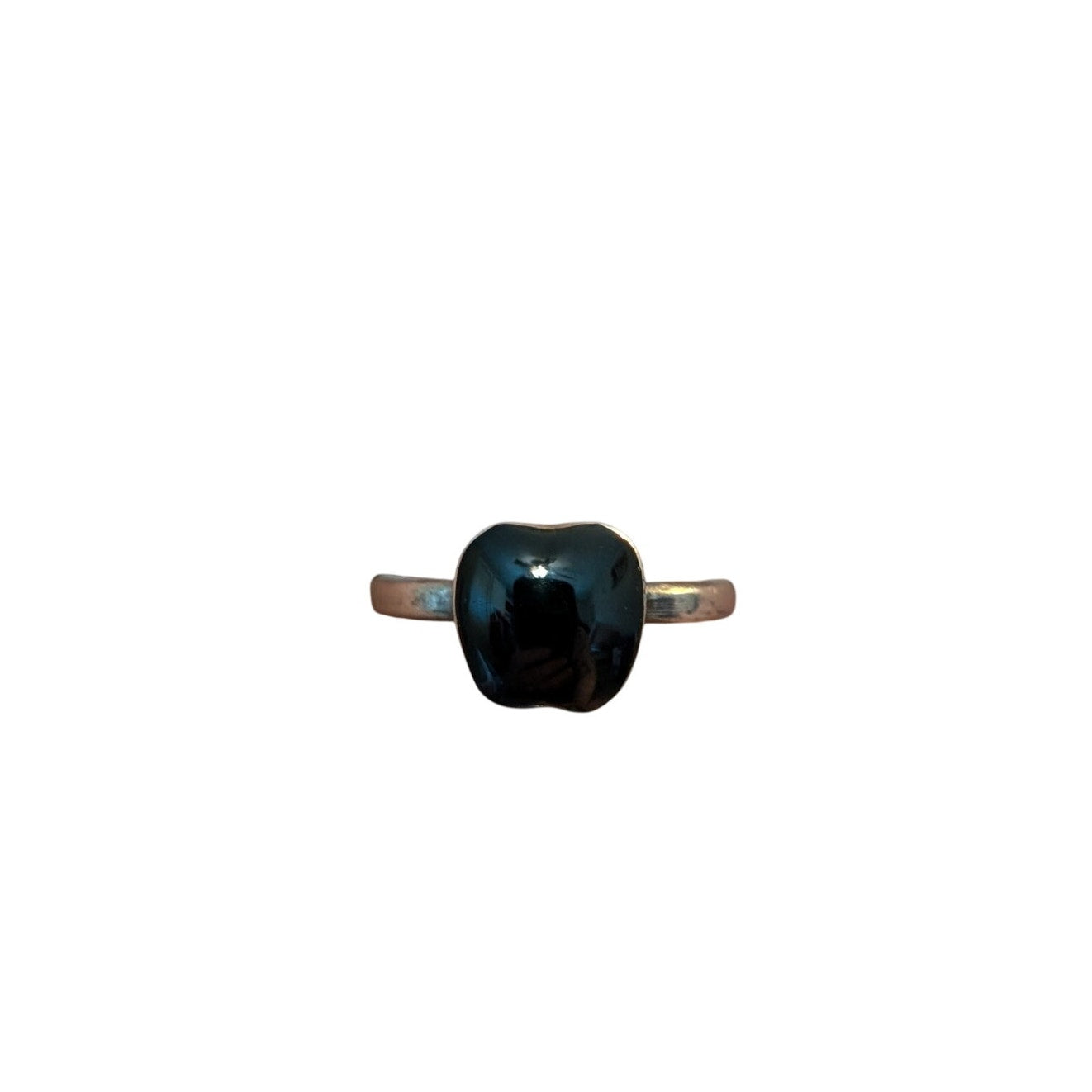 Vintage 925 Sterling Bezel Set Black Stone 'Apple' Ring Size 7.25