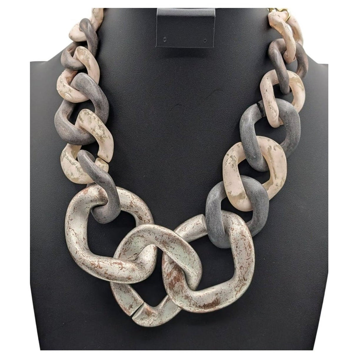 alisha d. Chunky White Washed Cream Bronze Gray Graduated Acrylic Link Necklace