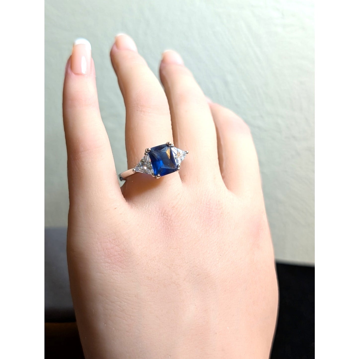 Avon Square Blue Center Stone CZ Trillions Silver Tone Fashion Ring Sz 11